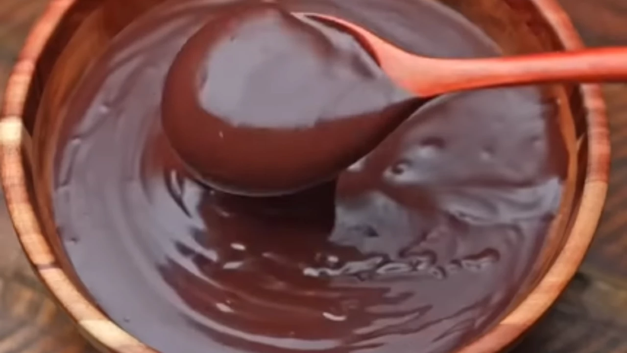 صوص الشوكولاتة في الخلاط